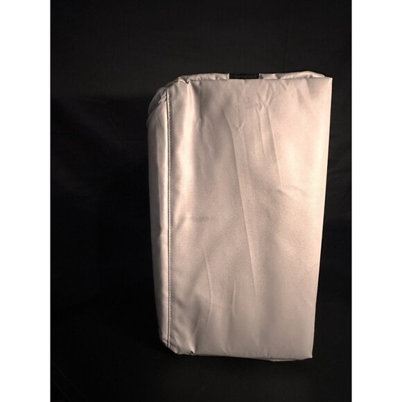 NWT Igloo 36 Can Maxcold Snapdown Cooler Bag - White/Gray - Picture 5 of 10